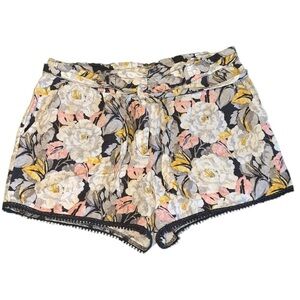 LOFT Women’s Floral Print Shorts – Size Medium